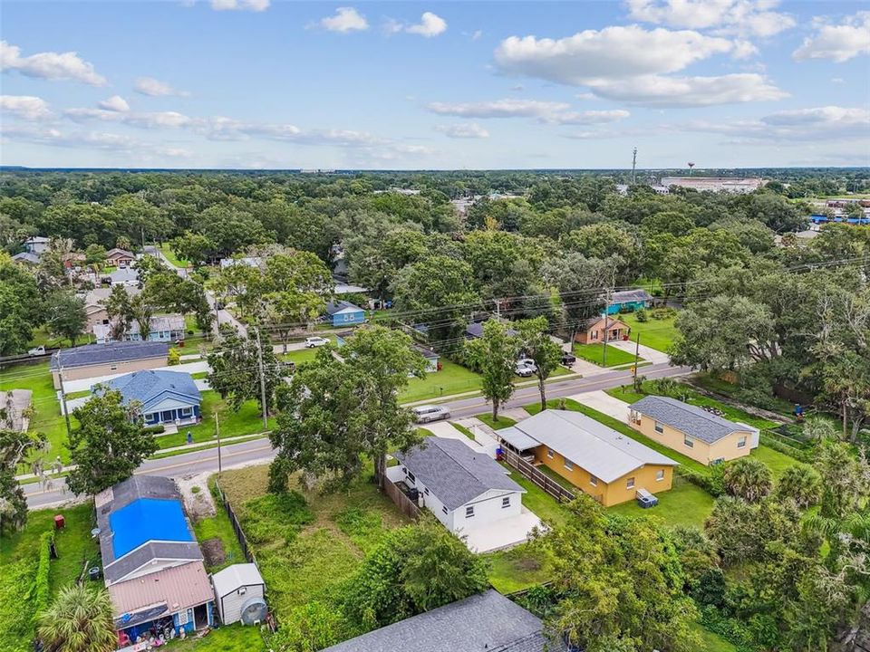 Под контрактом: $305,000 (3 спален, 2 ванн, 912 Квадратных фут)