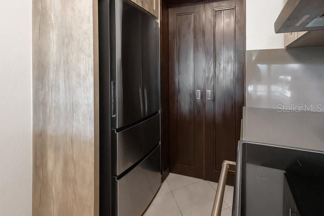 На продажу: $525,000 (2 спален, 2 ванн, 969 Квадратных фут)