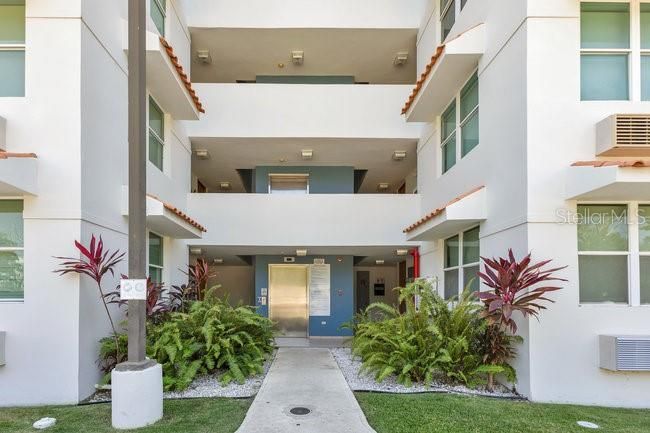 На продажу: $525,000 (2 спален, 2 ванн, 969 Квадратных фут)