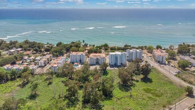 На продажу: $525,000 (2 спален, 2 ванн, 969 Квадратных фут)