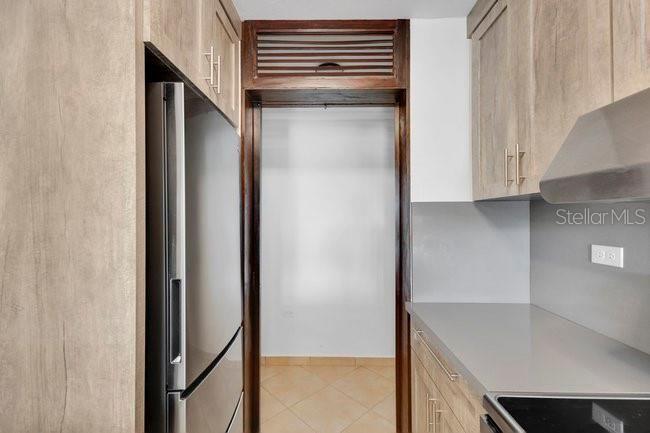 На продажу: $525,000 (2 спален, 2 ванн, 969 Квадратных фут)