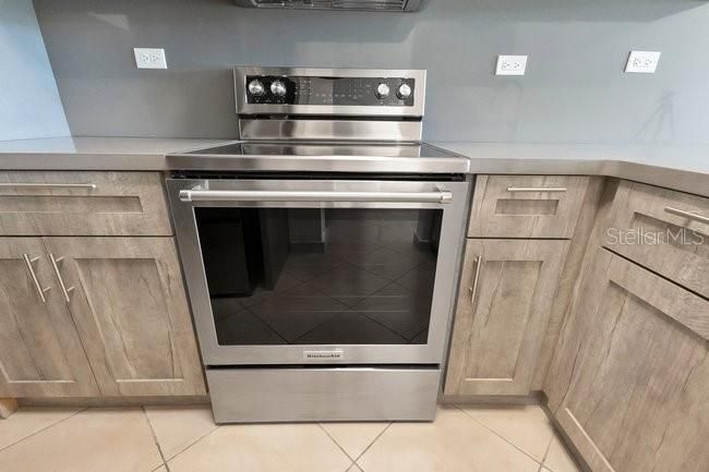 На продажу: $525,000 (2 спален, 2 ванн, 969 Квадратных фут)