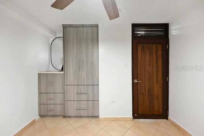 На продажу: $525,000 (2 спален, 2 ванн, 969 Квадратных фут)