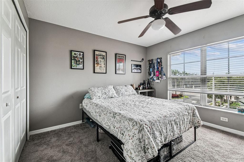 For Sale: $305,000 (3 beds, 3 baths, 1917 Square Feet)