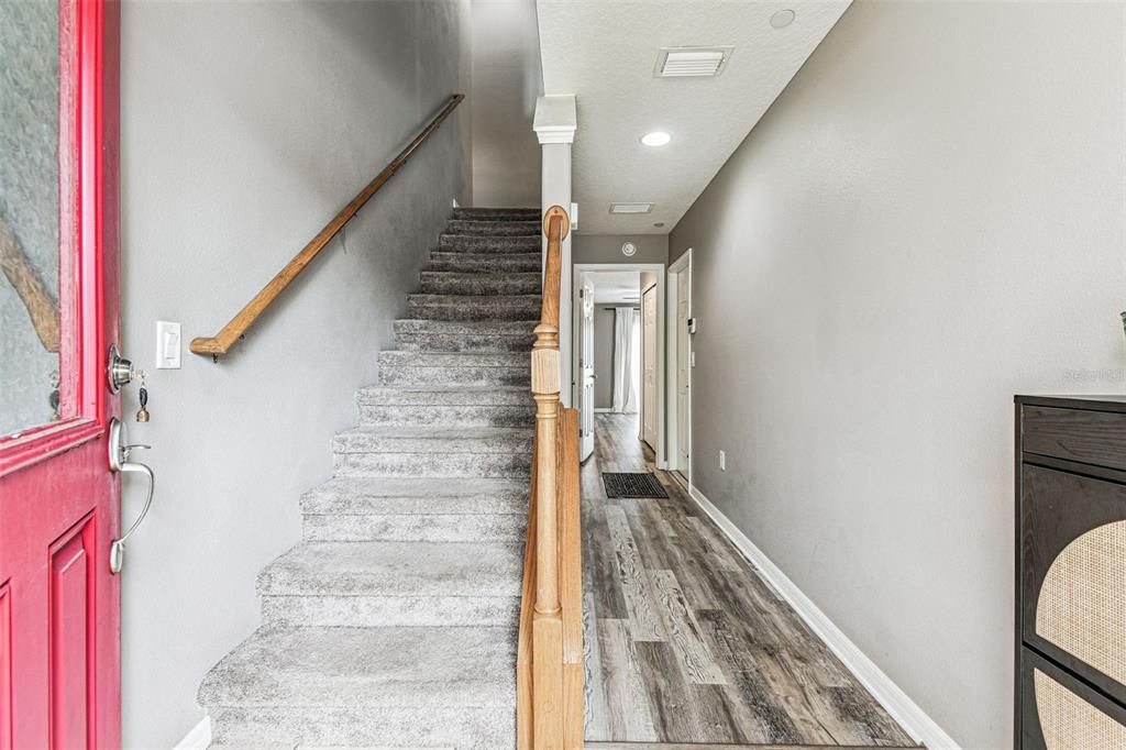 For Sale: $305,000 (3 beds, 3 baths, 1917 Square Feet)