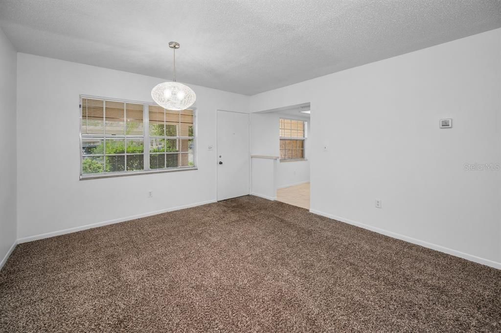 For Sale: $95,000 (1 beds, 1 baths, 817 Square Feet)