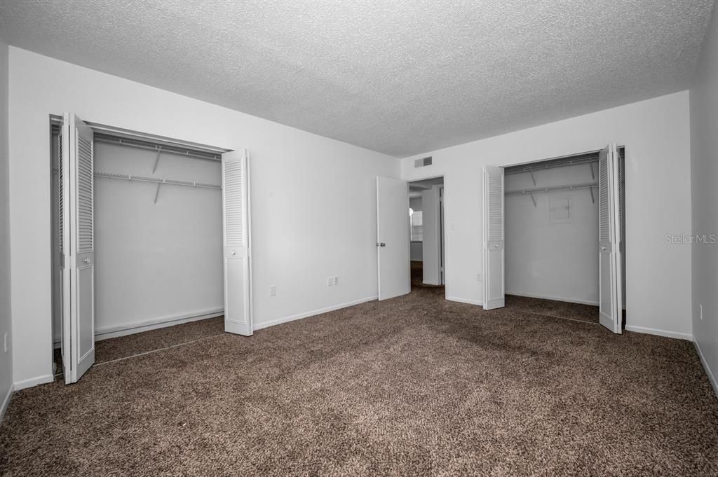 For Sale: $95,000 (1 beds, 1 baths, 817 Square Feet)