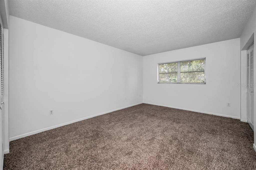 For Sale: $95,000 (1 beds, 1 baths, 817 Square Feet)