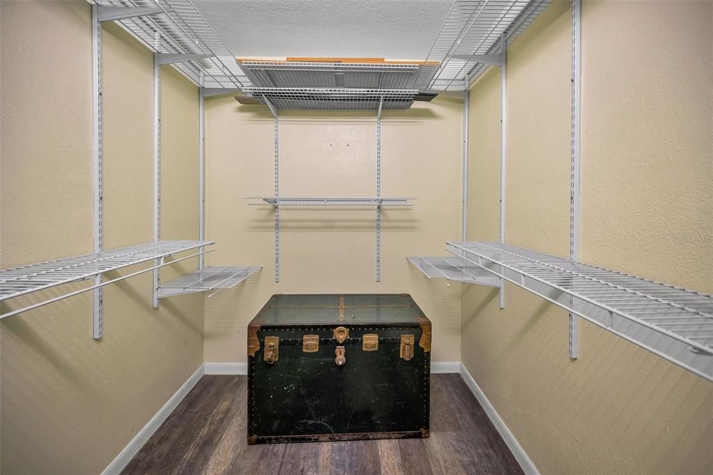 待售: $1,295,000 (2 贝兹, 2 浴室, 1225 平方英尺)