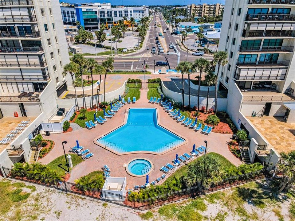 待售: $1,295,000 (2 贝兹, 2 浴室, 1225 平方英尺)