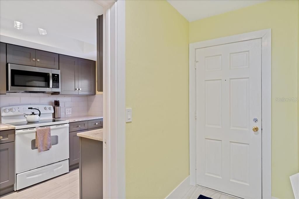 En Venta: $114,900 (1 camas, 1 baños, 700 Pies cuadrados)