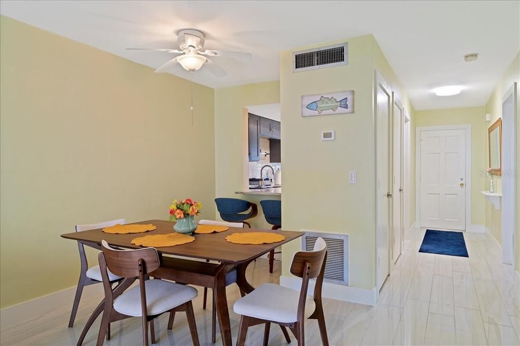 En Venta: $114,900 (1 camas, 1 baños, 700 Pies cuadrados)