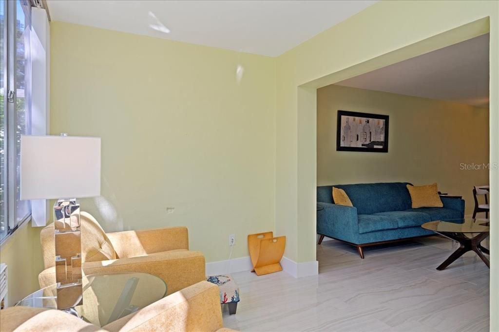 En Venta: $114,900 (1 camas, 1 baños, 700 Pies cuadrados)