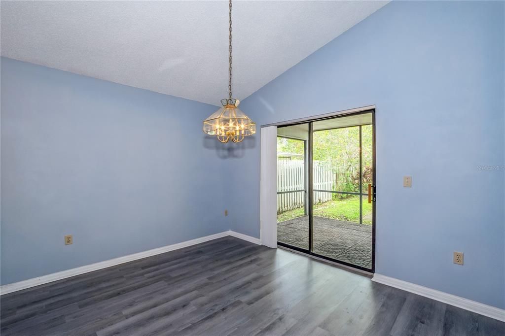 Active With Contract: $2,300 (3 beds, 2 baths, 1546 Square Feet)