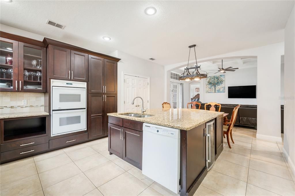 For Sale: $1,200,000 (4 beds, 3 baths, 2658 Square Feet)