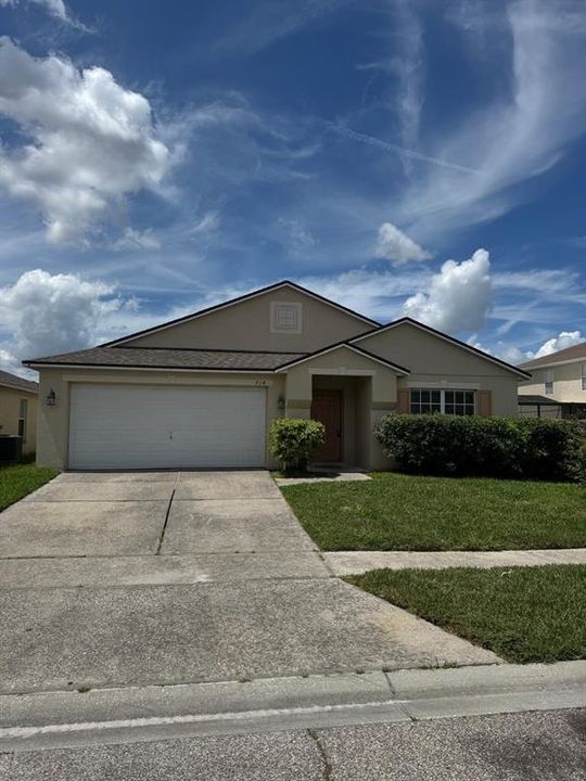 Recientemente alquilado: $2,295 (4 camas, 2 baños, 1934 Pies cuadrados)