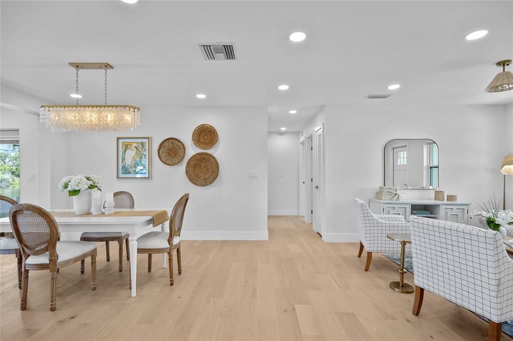 待售: $399,000 (2 贝兹, 2 浴室, 1364 平方英尺)