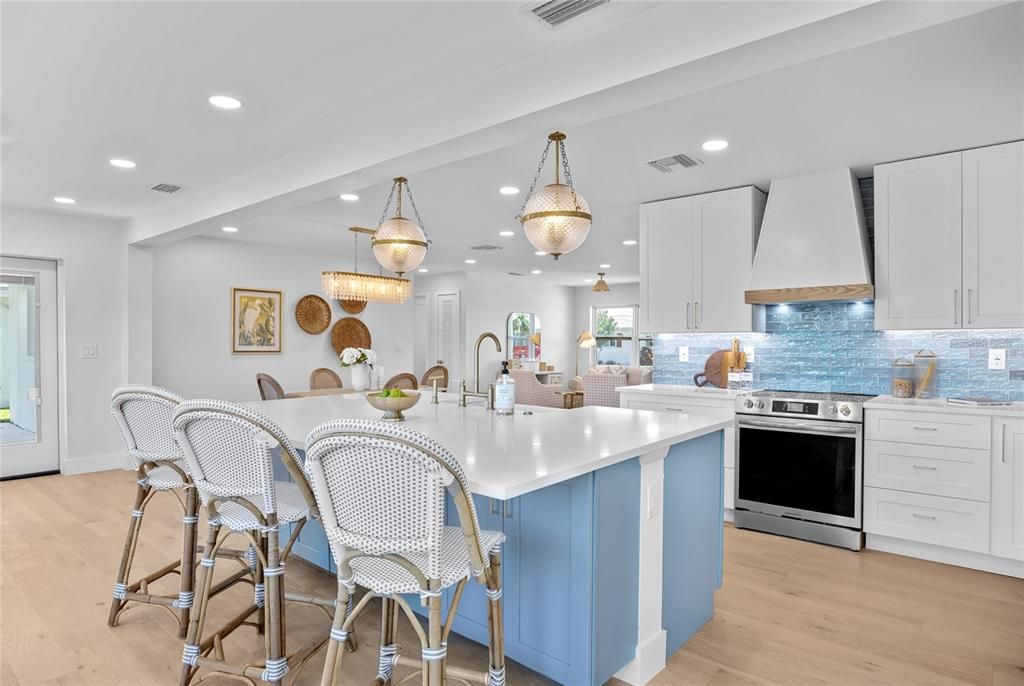 待售: $399,000 (2 贝兹, 2 浴室, 1364 平方英尺)