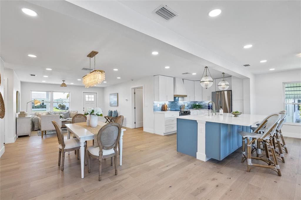 待售: $399,000 (2 贝兹, 2 浴室, 1364 平方英尺)