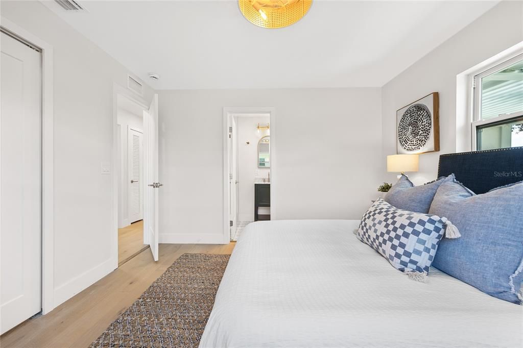 待售: $399,000 (2 贝兹, 2 浴室, 1364 平方英尺)