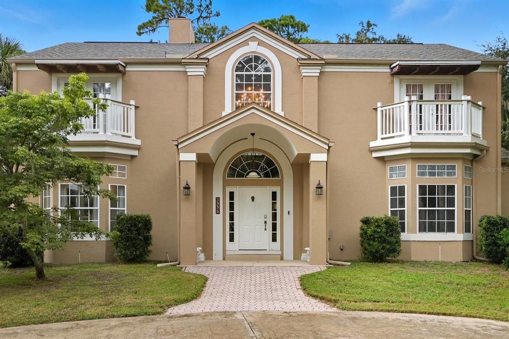 En Venta: $649,900 (4 camas, 3 baños, 3712 Pies cuadrados)