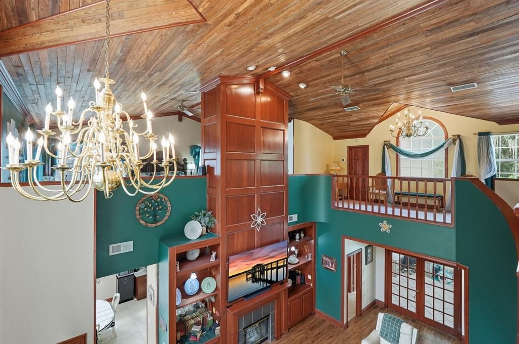 En Venta: $649,900 (4 camas, 3 baños, 3712 Pies cuadrados)