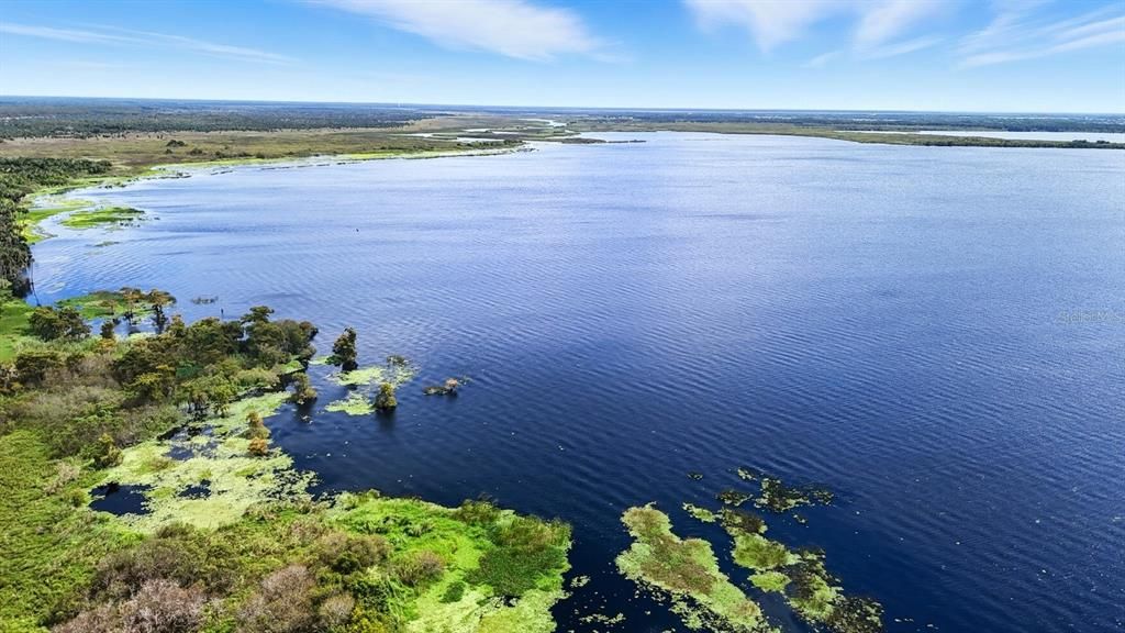 En Venta: $649,900 (4 camas, 3 baños, 3712 Pies cuadrados)