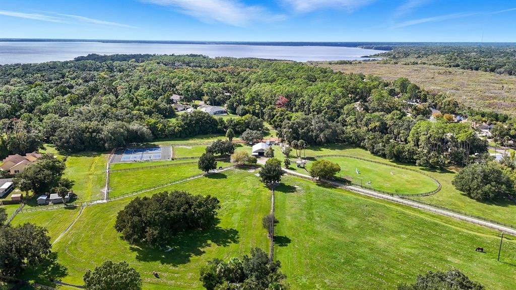 En Venta: $649,900 (4 camas, 3 baños, 3712 Pies cuadrados)