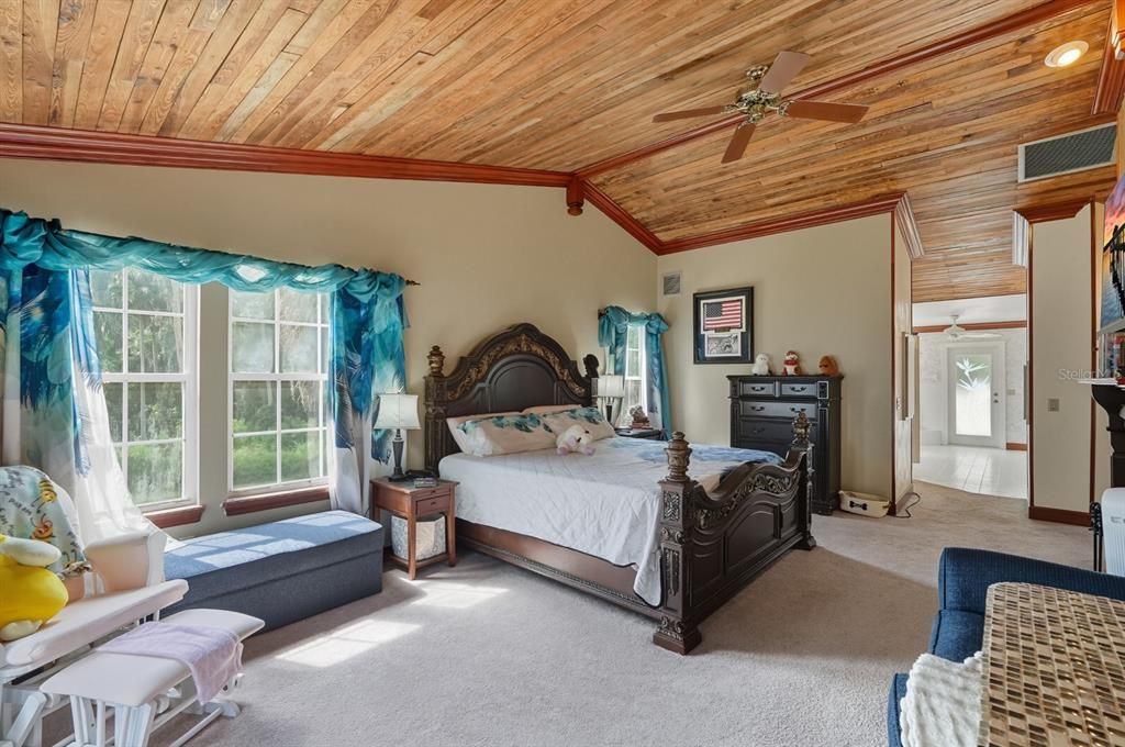 En Venta: $649,900 (4 camas, 3 baños, 3712 Pies cuadrados)