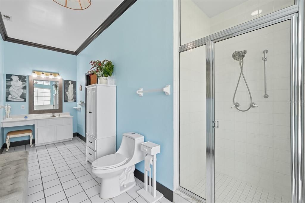 En Venta: $649,900 (4 camas, 3 baños, 3712 Pies cuadrados)