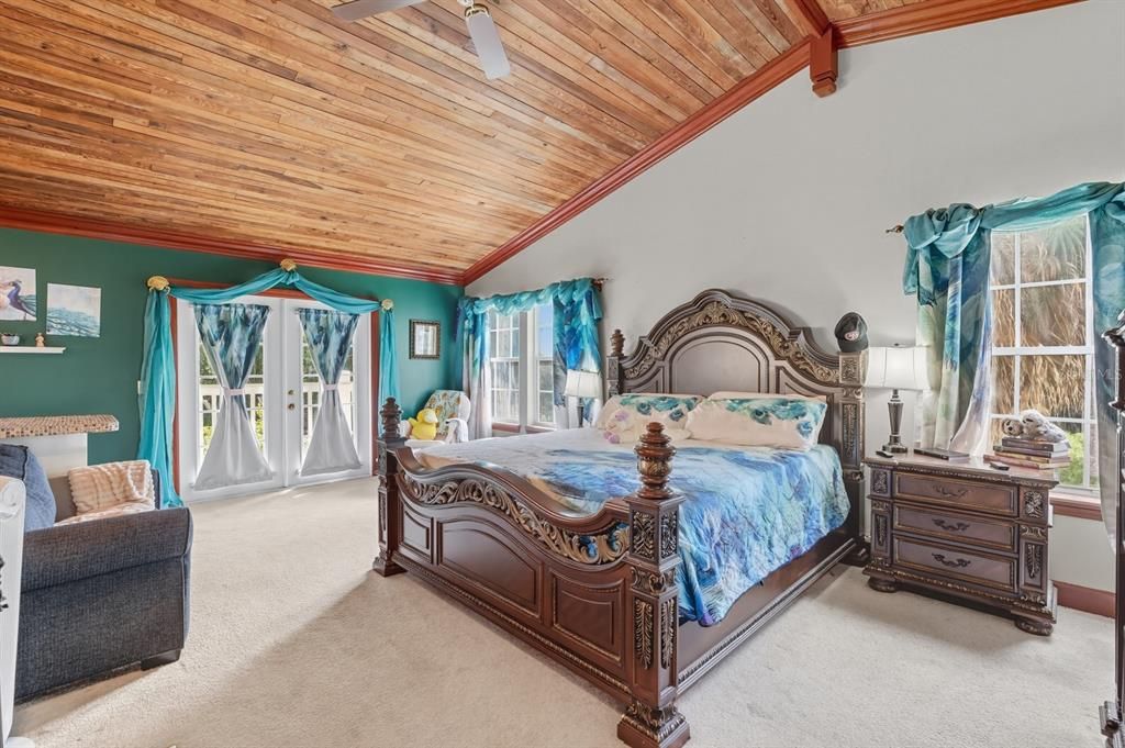 En Venta: $649,900 (4 camas, 3 baños, 3712 Pies cuadrados)