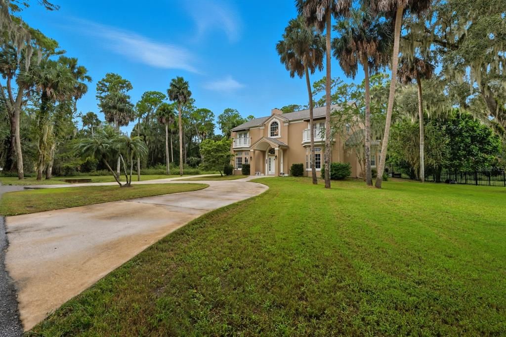 En Venta: $649,900 (4 camas, 3 baños, 3712 Pies cuadrados)