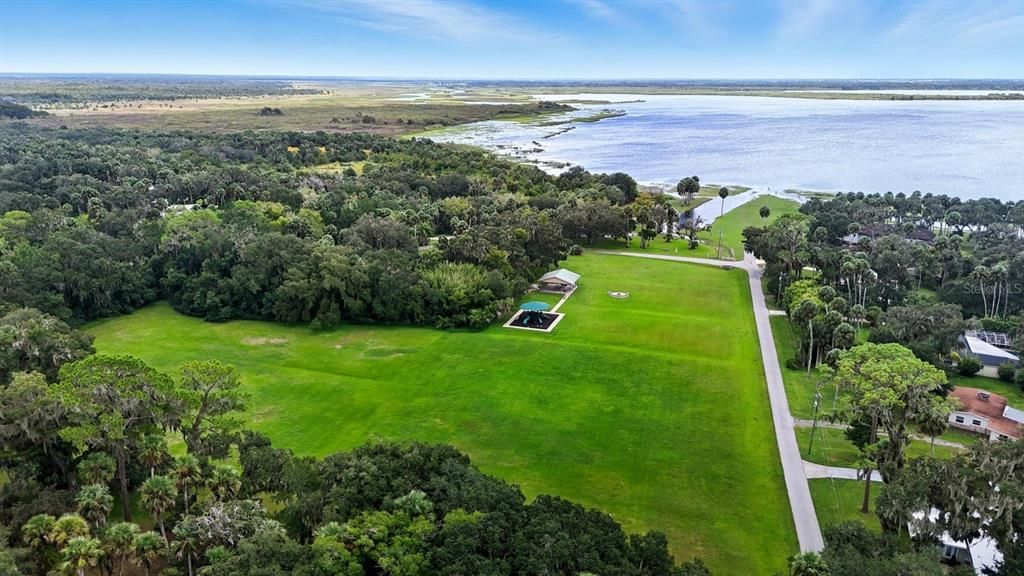 En Venta: $649,900 (4 camas, 3 baños, 3712 Pies cuadrados)