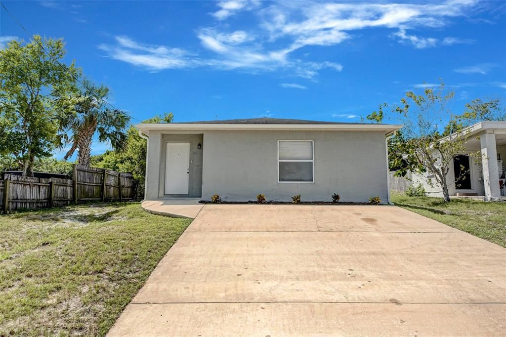 For Sale: $212,500 (3 beds, 2 baths, 1298 Square Feet)