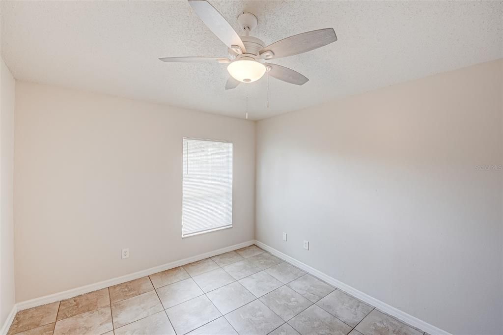 For Sale: $212,500 (3 beds, 2 baths, 1298 Square Feet)