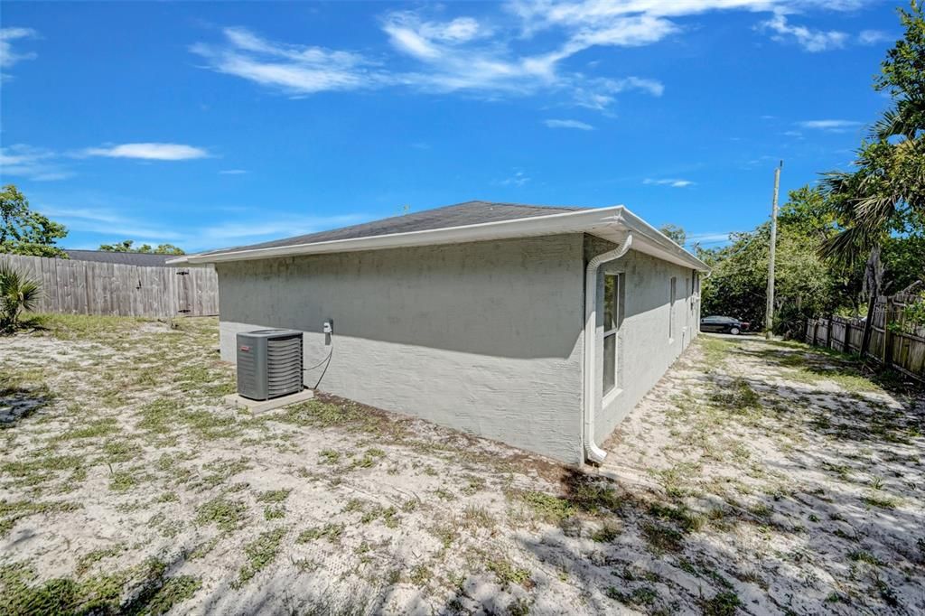 For Sale: $212,500 (3 beds, 2 baths, 1298 Square Feet)