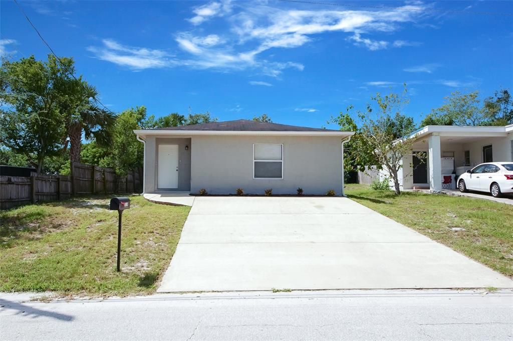 For Sale: $212,500 (3 beds, 2 baths, 1298 Square Feet)