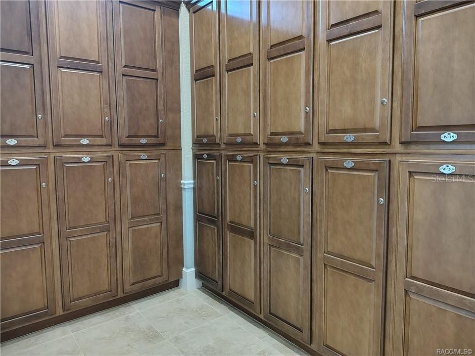 For Sale: $291,250 (3 beds, 2 baths, 1512 Square Feet)