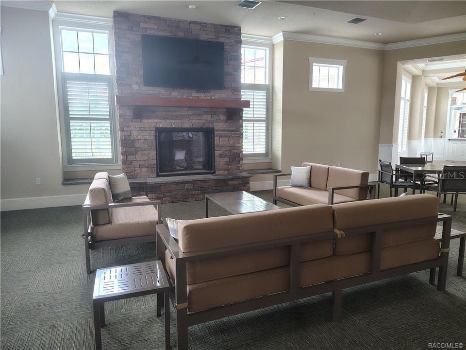 For Sale: $291,250 (3 beds, 2 baths, 1512 Square Feet)