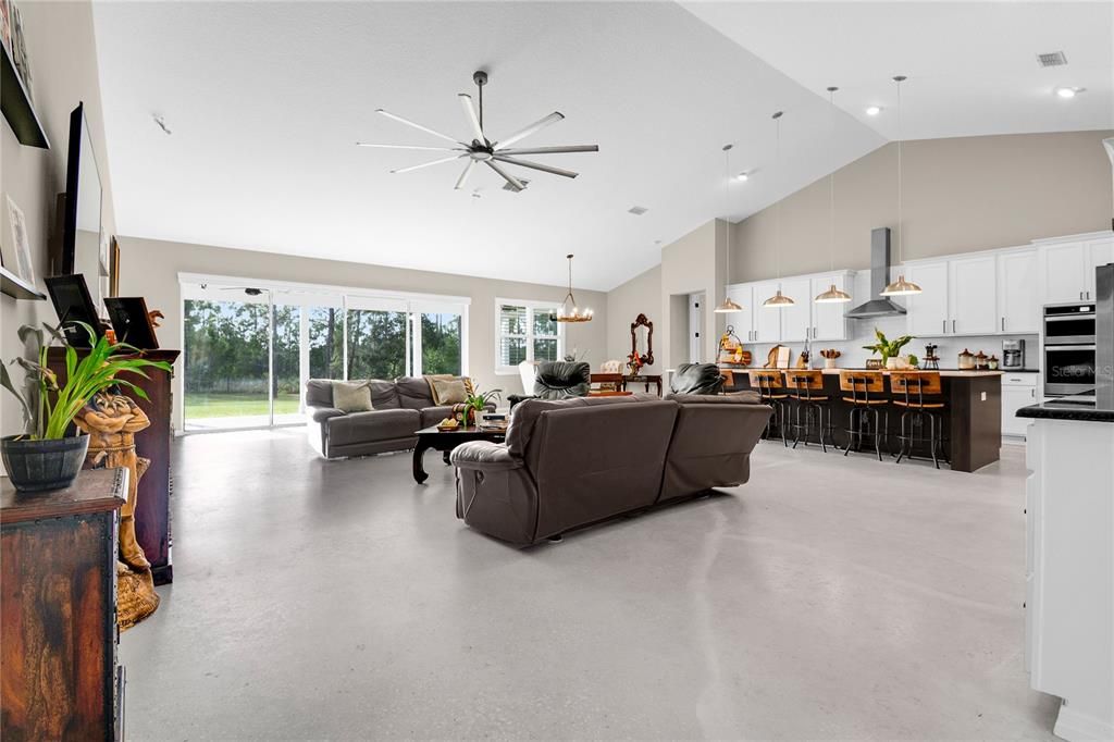 For Sale: $1,300,000 (5 beds, 4 baths, 3645 Square Feet)