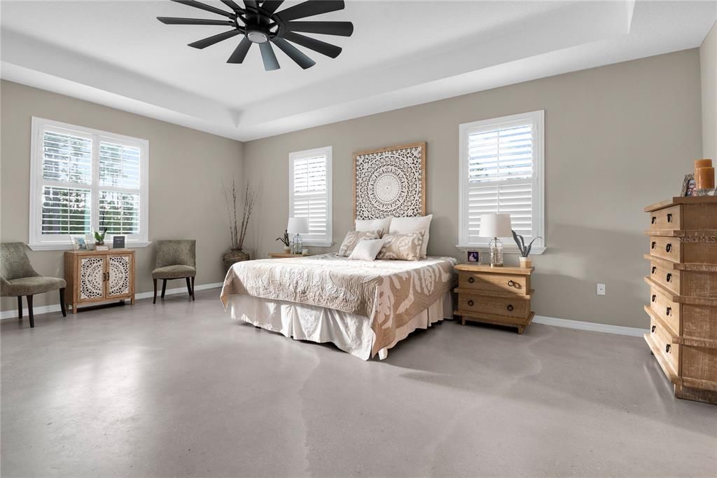 For Sale: $1,300,000 (5 beds, 4 baths, 3645 Square Feet)