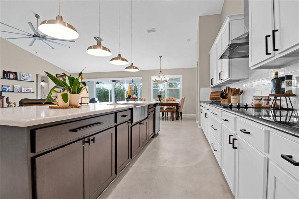 For Sale: $1,300,000 (5 beds, 4 baths, 3645 Square Feet)