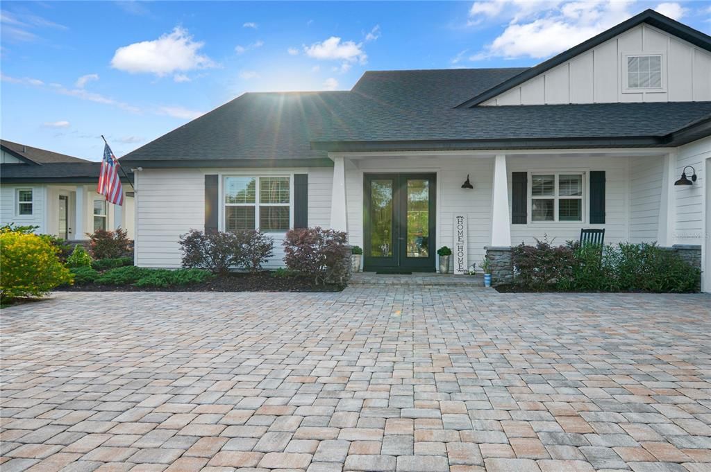 For Sale: $1,300,000 (5 beds, 4 baths, 3645 Square Feet)