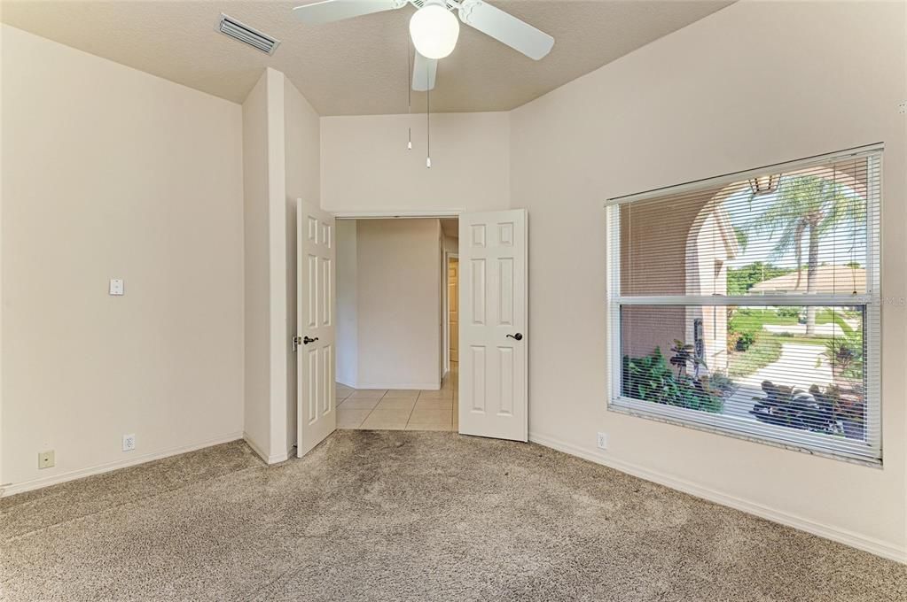 For Sale: $410,000 (2 beds, 2 baths, 1806 Square Feet)