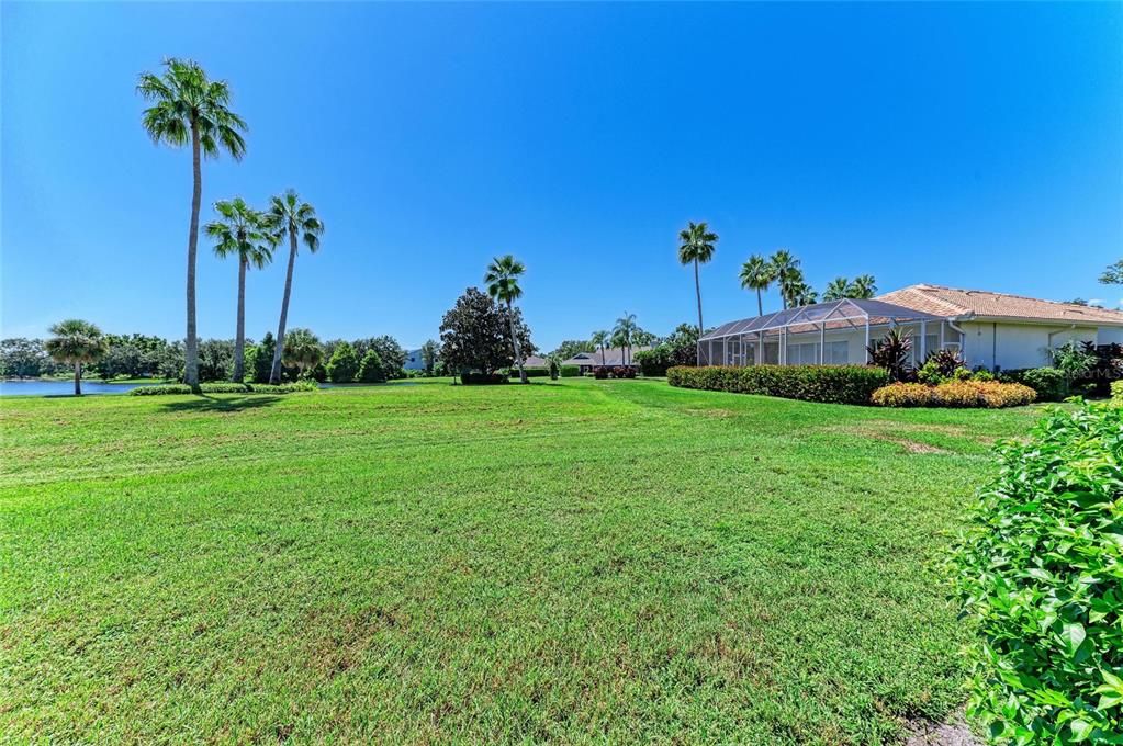 For Sale: $410,000 (2 beds, 2 baths, 1806 Square Feet)