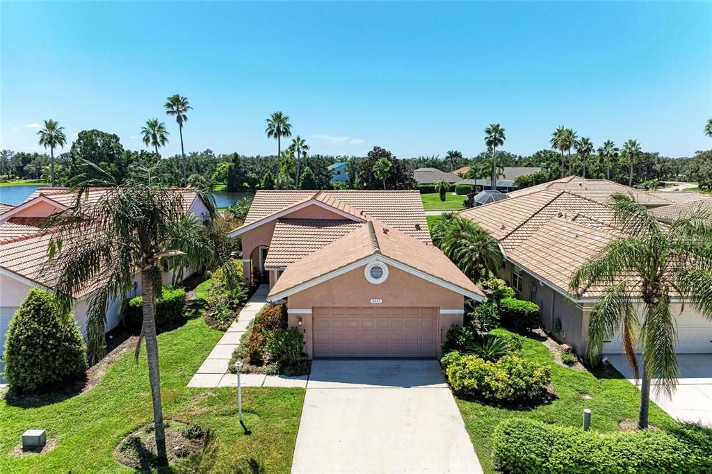 For Sale: $410,000 (2 beds, 2 baths, 1806 Square Feet)