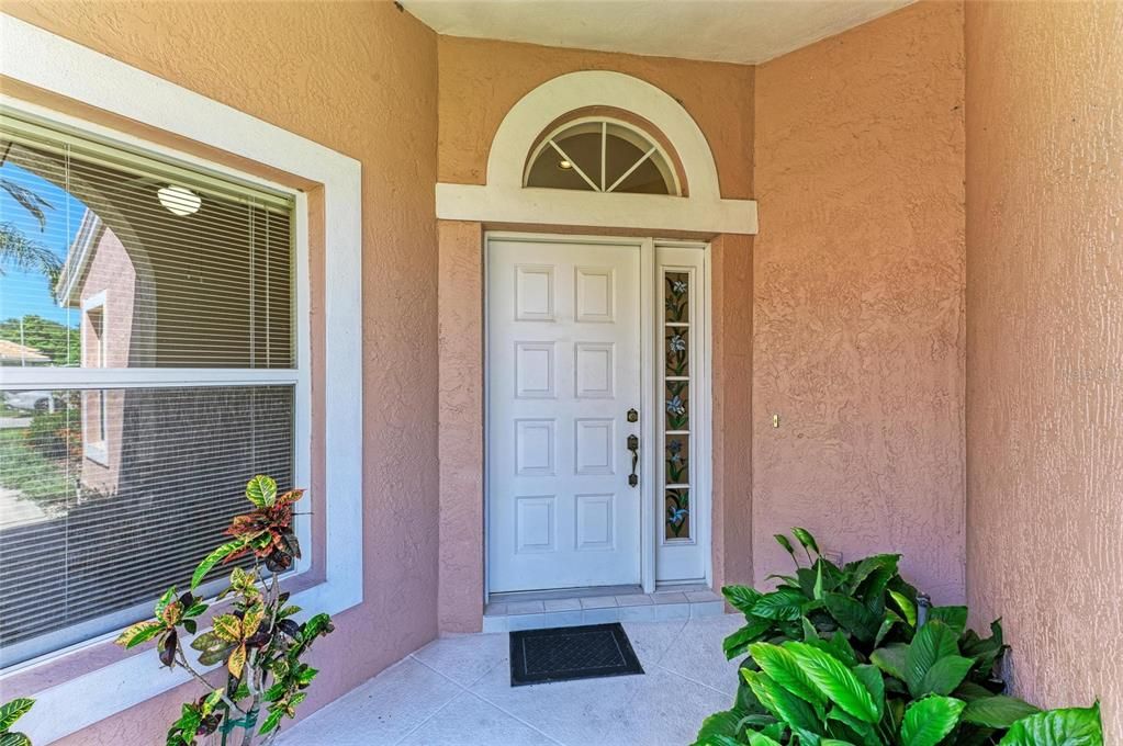 For Sale: $410,000 (2 beds, 2 baths, 1806 Square Feet)