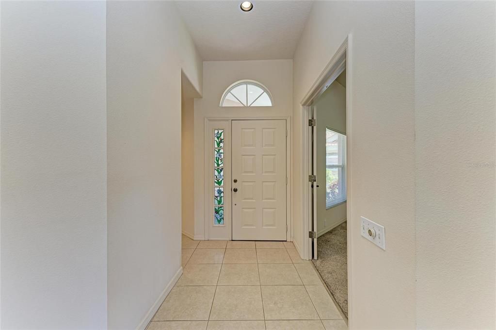 For Sale: $410,000 (2 beds, 2 baths, 1806 Square Feet)