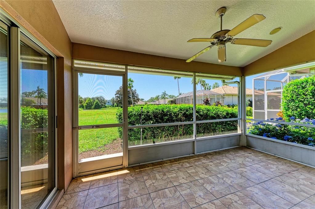 For Sale: $410,000 (2 beds, 2 baths, 1806 Square Feet)