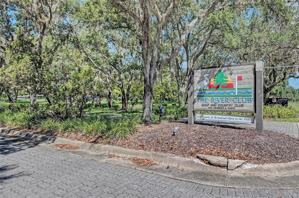 For Sale: $410,000 (2 beds, 2 baths, 1806 Square Feet)